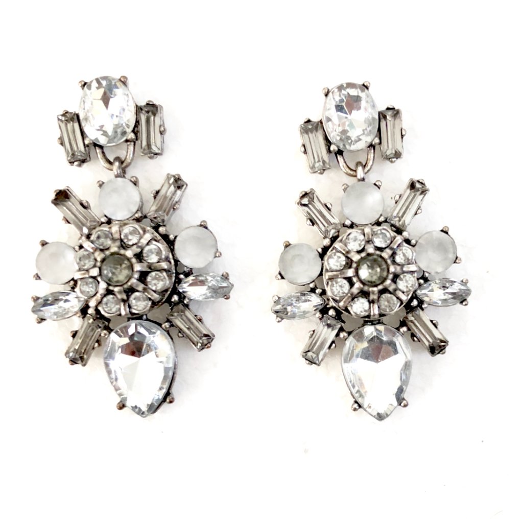 Neiman Marcus Lee Angel Silver Frost Crystal Burst Earrings Nwt 98 8$